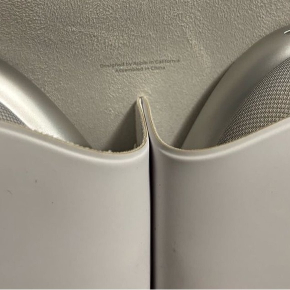 Apple AirPods Max - Picture 8 of 10